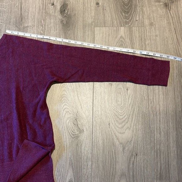 Boxy Round neck purple sweater with side slits - Picture 5 of 7